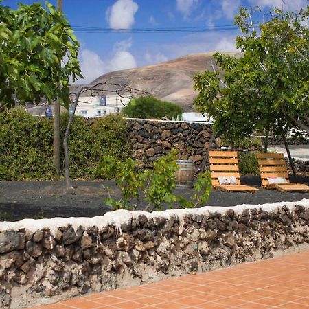 Casa Mi Tio Perico Guest House Mala Exterior photo