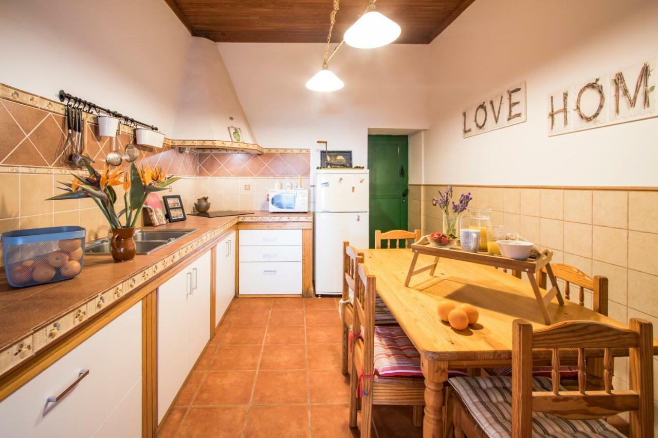 Casa Mi Tio Perico Guest House Mala Exterior photo