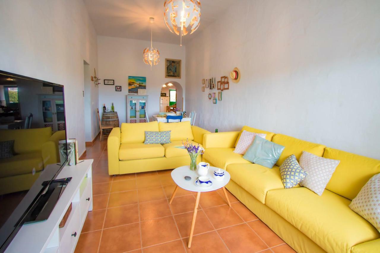 Casa Mi Tio Perico Guest House Mala Exterior photo