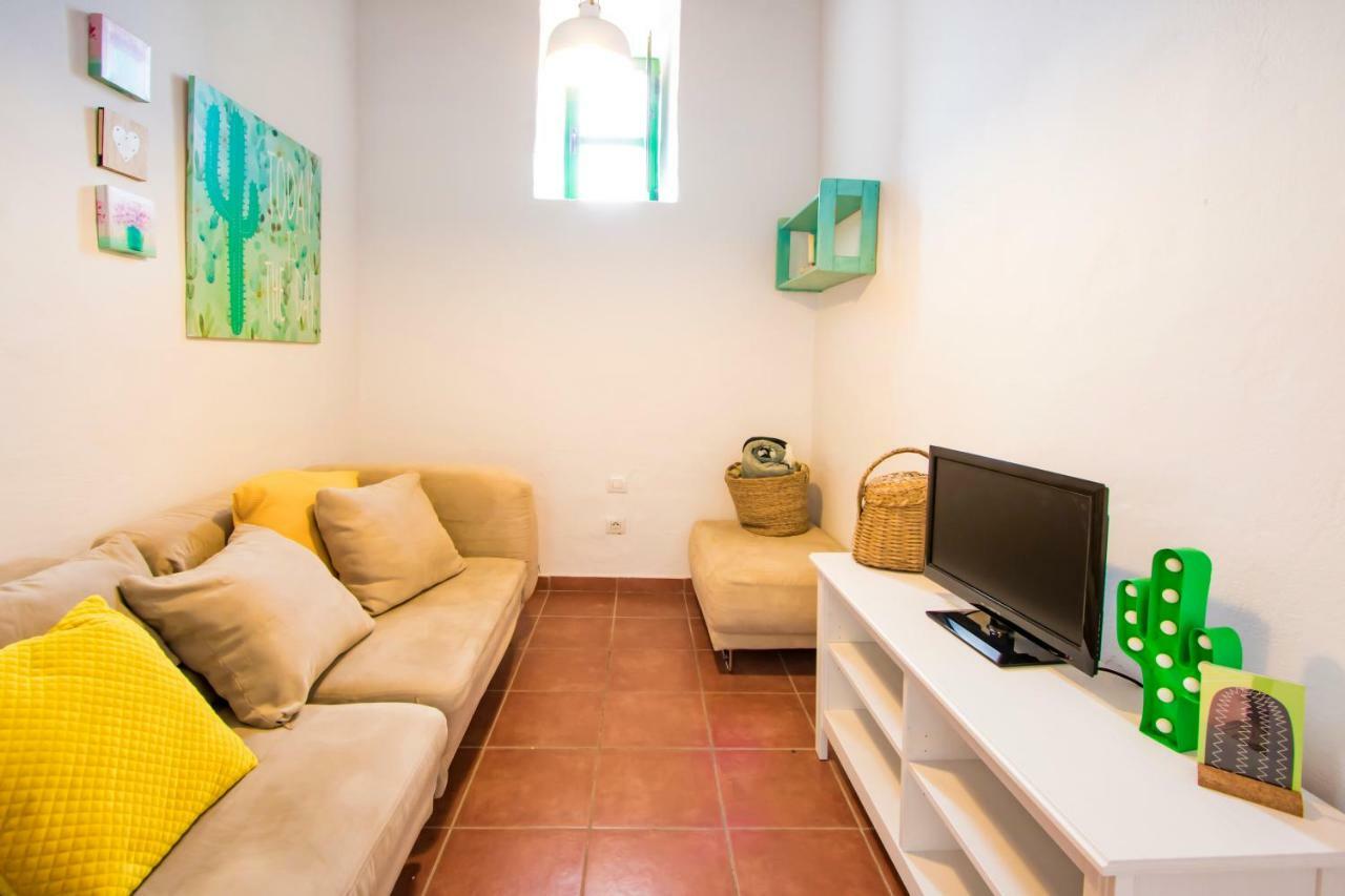 Casa Mi Tio Perico Guest House Mala Exterior photo