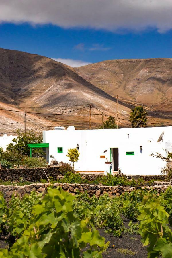 Casa Mi Tio Perico Guest House Mala Exterior photo